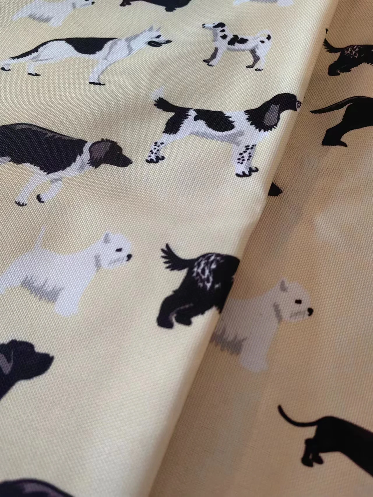Wholesale Pvc Backing Printed Animal Fabrics 600d Polyester Oxford Fabric for Backpack Bags
