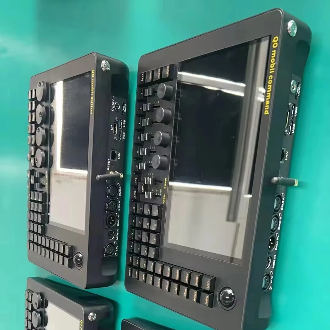 Mini Q0 Command Wing Fader Wing Professional Lighting Controller Stage Lights Console MA Moving Head DMX Party 2048 Parameters