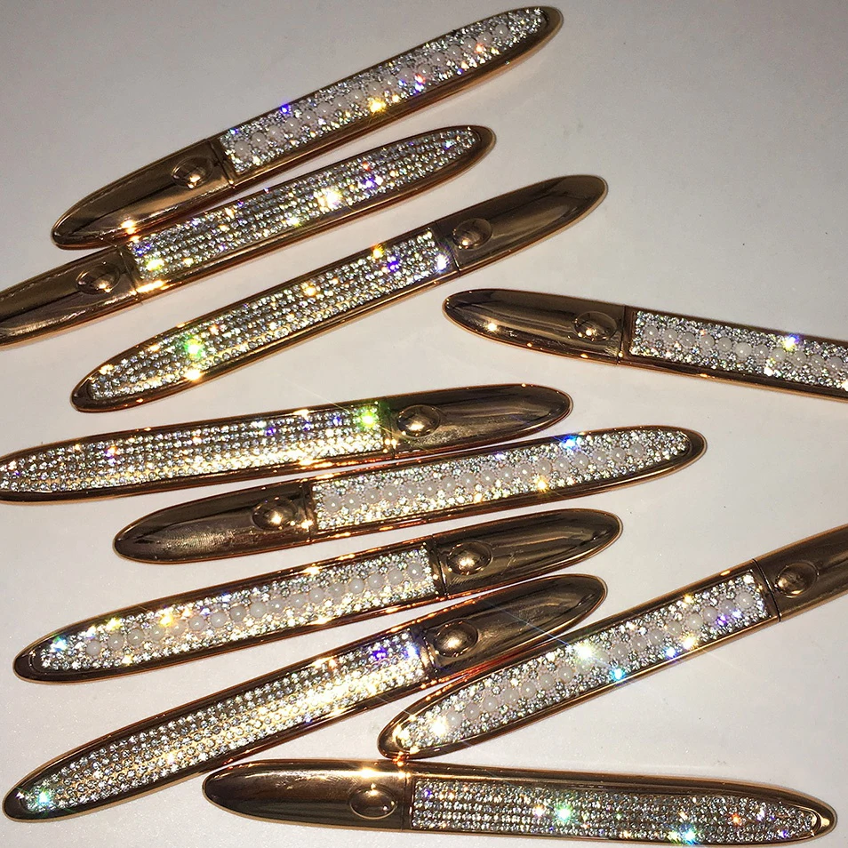 Оптовая продажа 2022, водостойкая жидкая самоклеящаяся подводка для глаз 2 в 1, новый дизайн, водостойкая стойкая Волшебная подводка для глаз, клей-карандаш