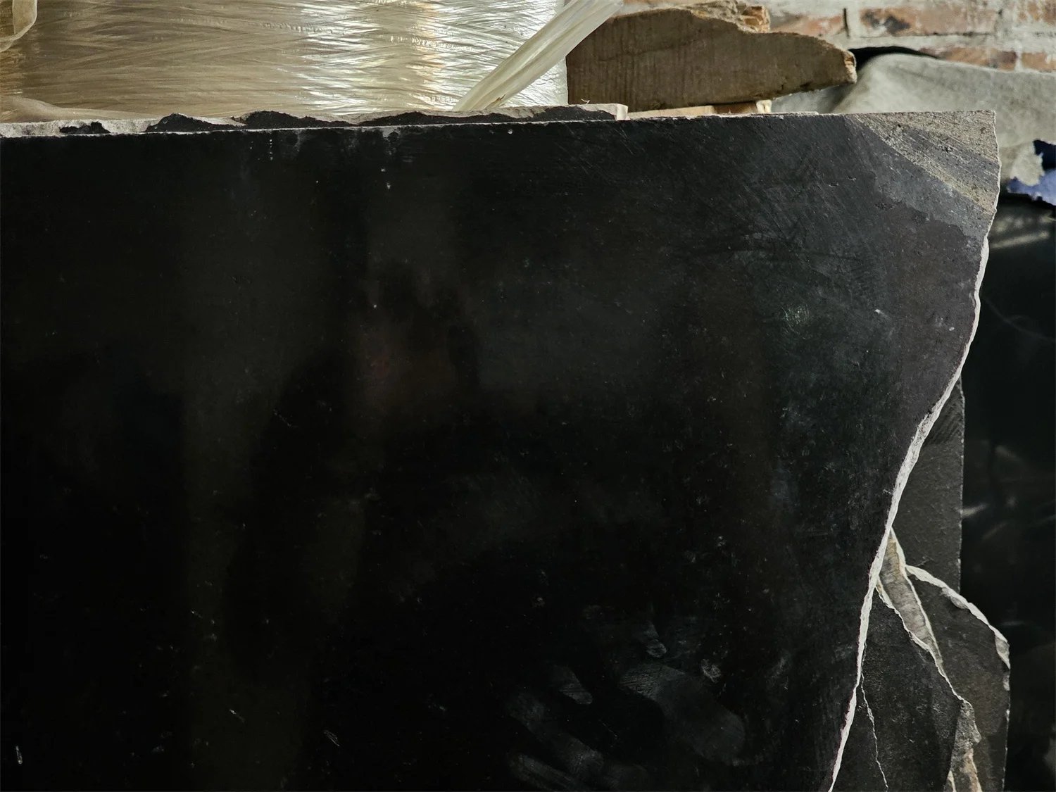 BOTON STONE Hot Sale Granite Floor Tiles Black Kitchen Countertop Polished Granite Slab