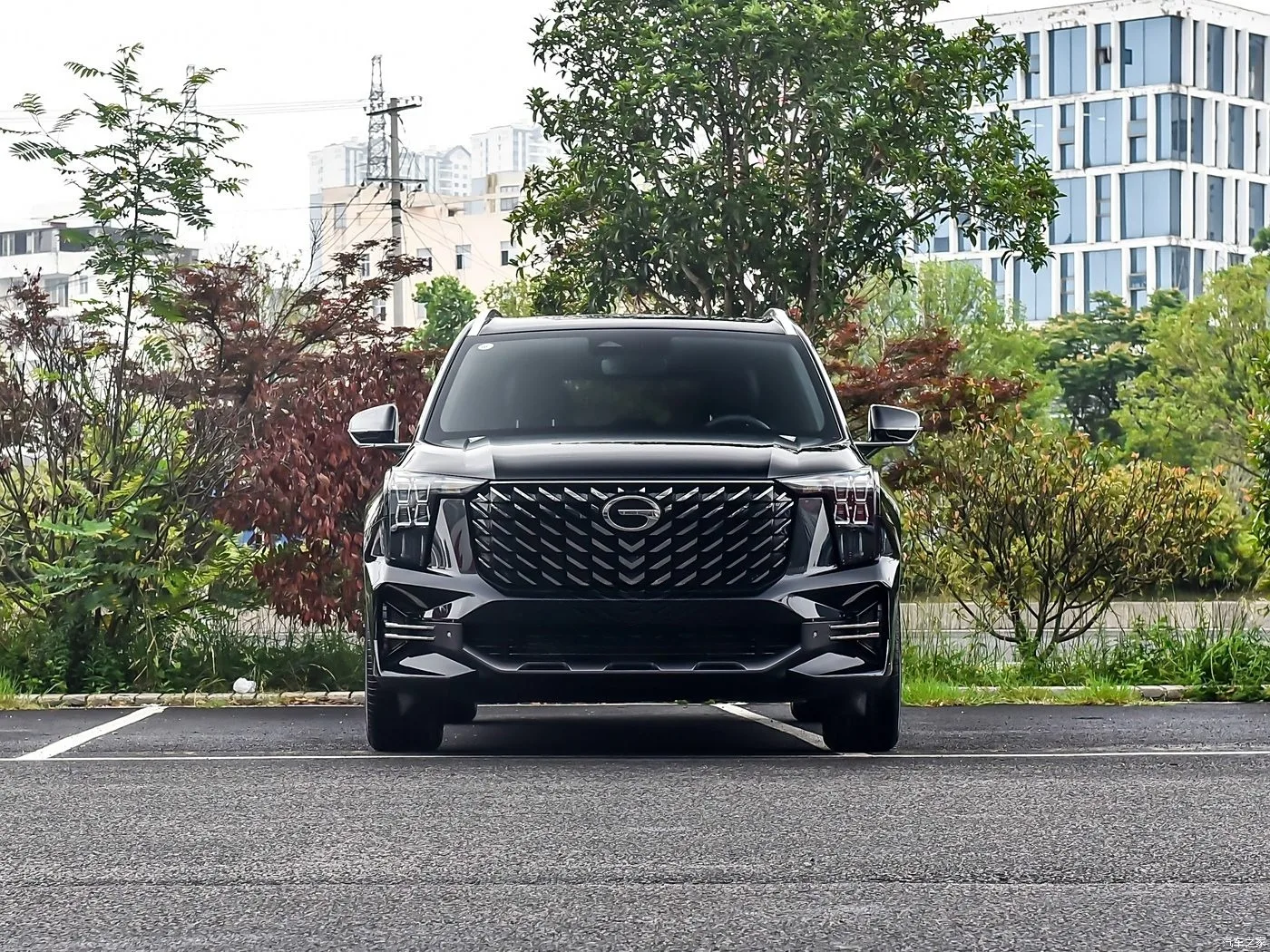 China Auto 2025 GAC Trumpchi Navigation Series GS8 2.0tFWD Luxury 5-door 5-seater medium SUV gasoline car