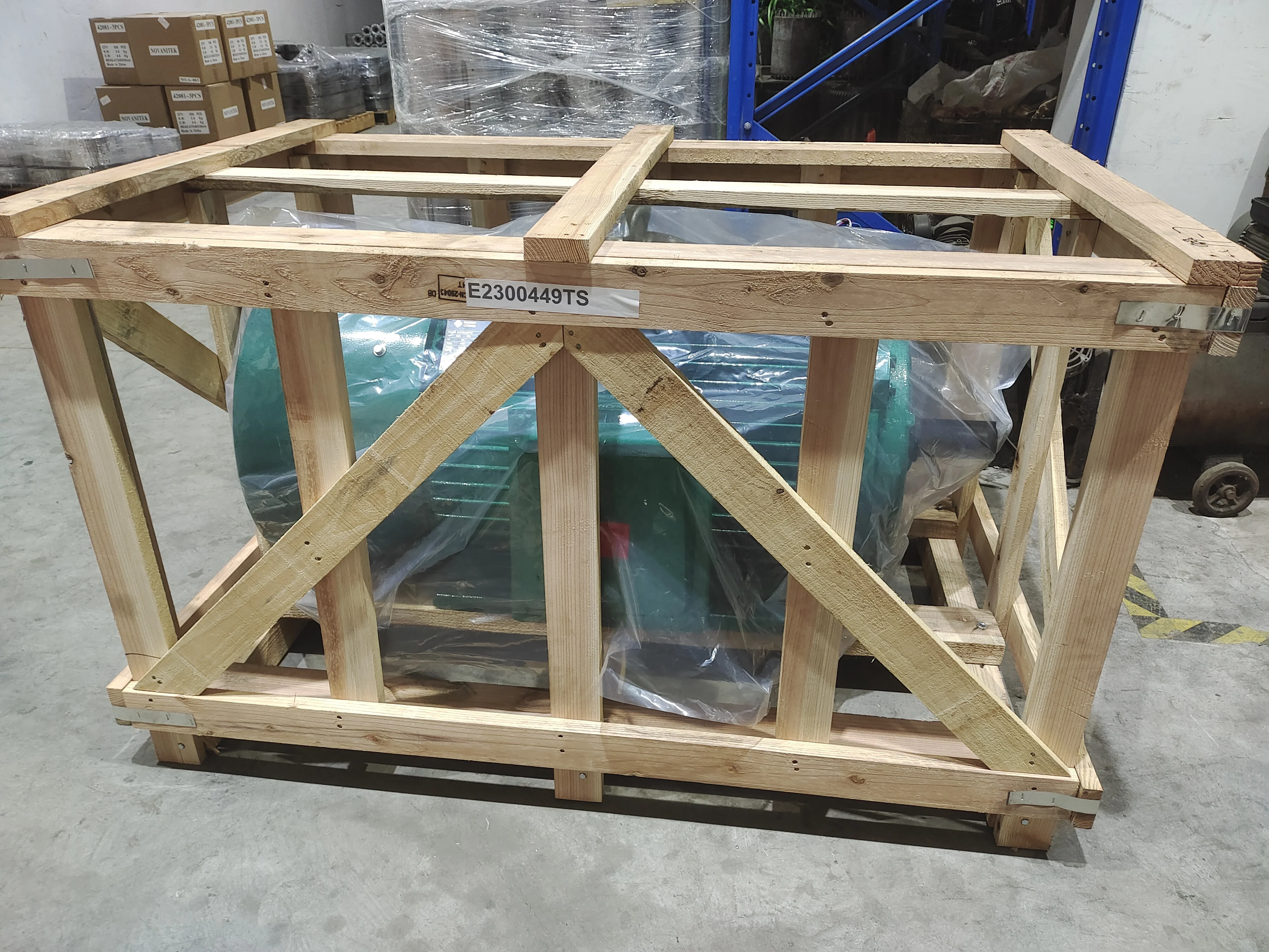 NEMA TEFC 230/460V 6-pole three-phase 300 hp electric motor