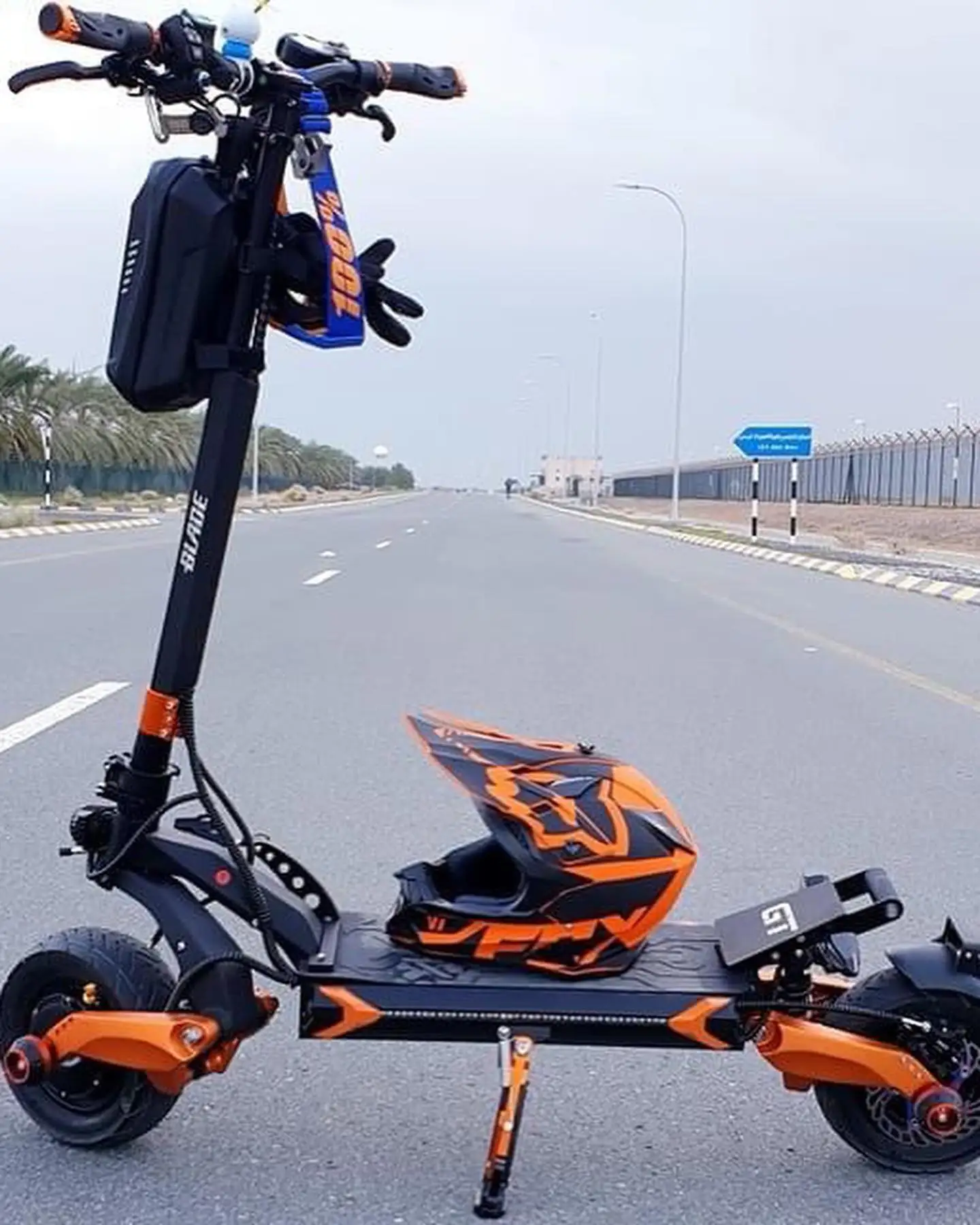 Top sell scooter blade GT+ with 3.5 inch TFT screen and adjustable hydraulic suspension 3000w dual motor electric