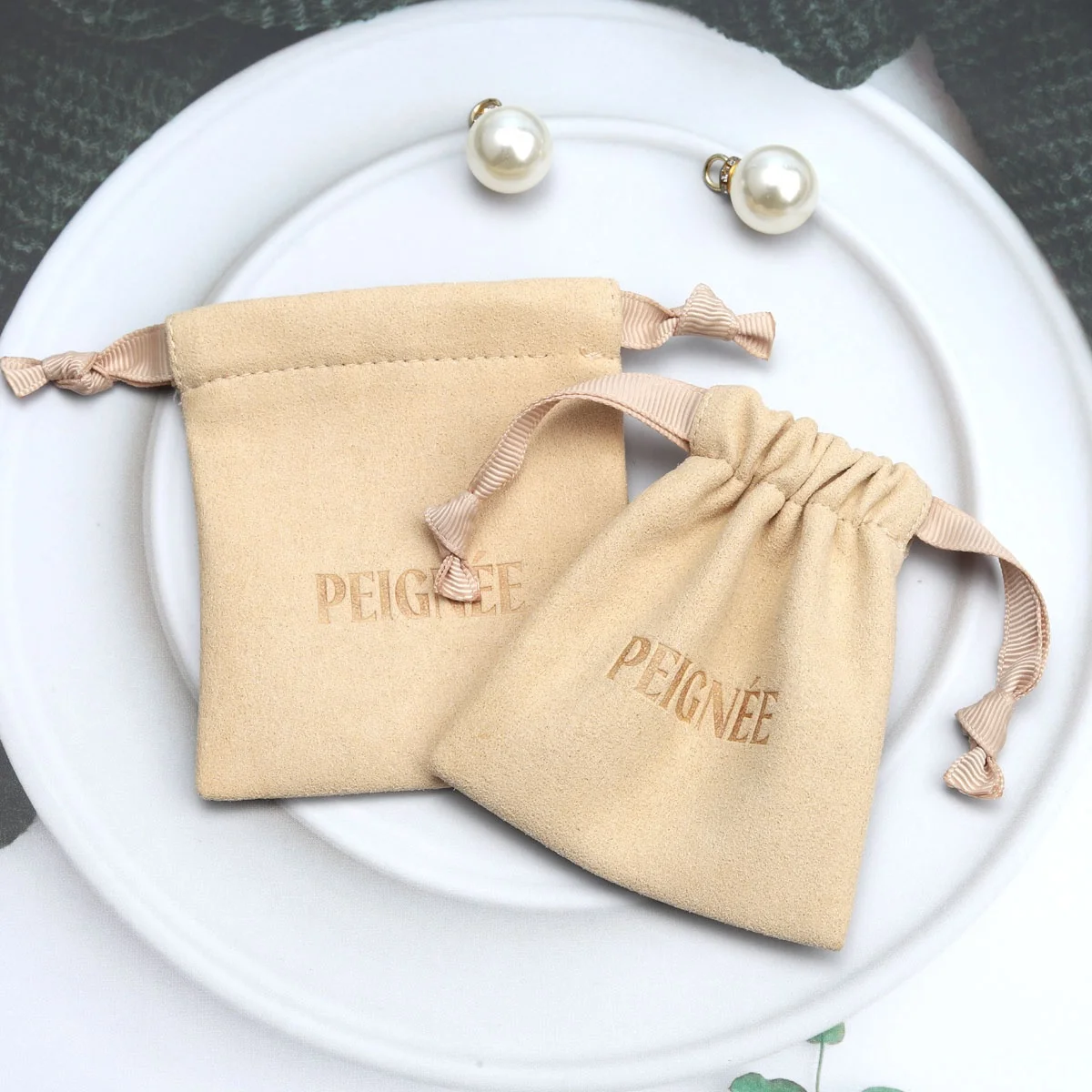 Custom Logo Emboss Microfiber Drawstring Jewelry Storage Bag Luxury Suede Envelope Ring Necklace Microfiber Jewelry Pouch