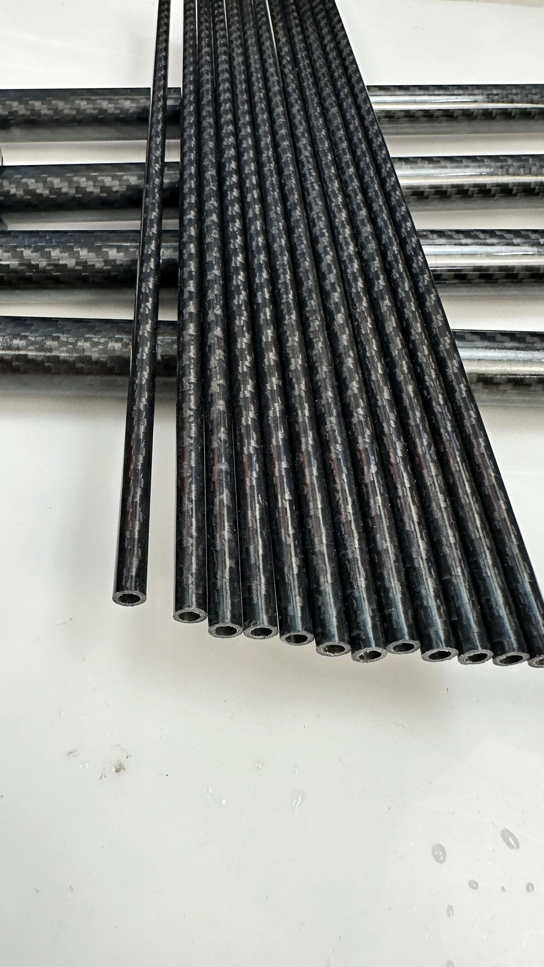 Archery spiner 40T carbon arrow 5.2mm shafts straightness 0.001for bear hunting deer compound bow arrows