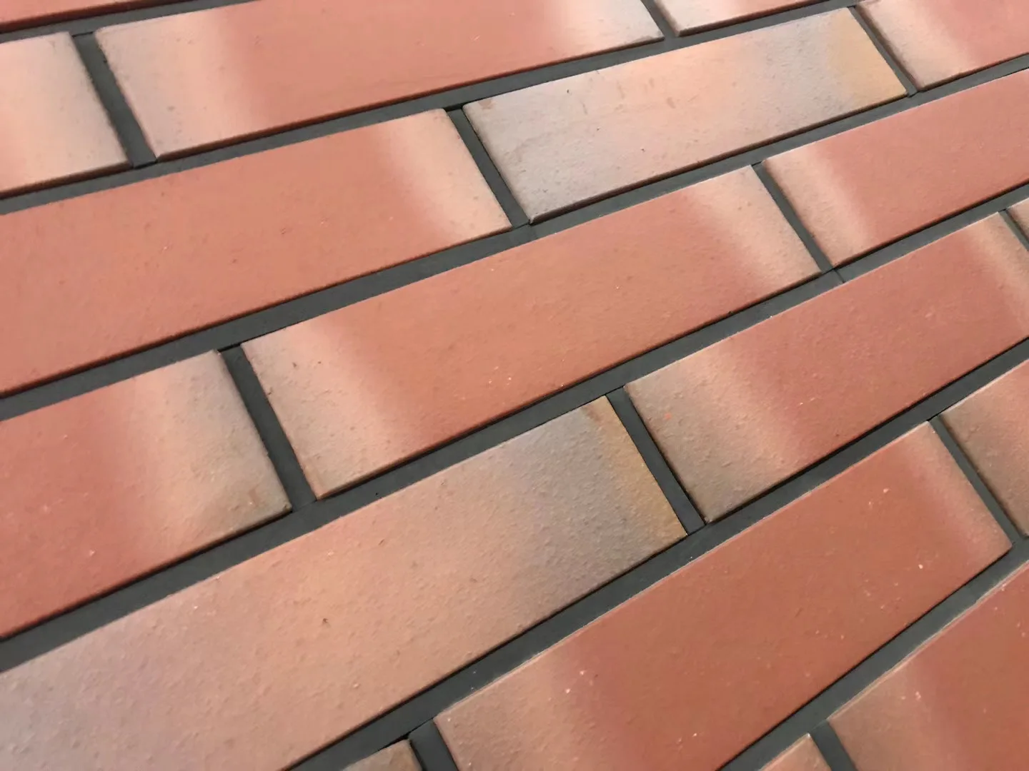 Металлический цвет Натуральная глина кирпичная стена плитка тонкий кирпич