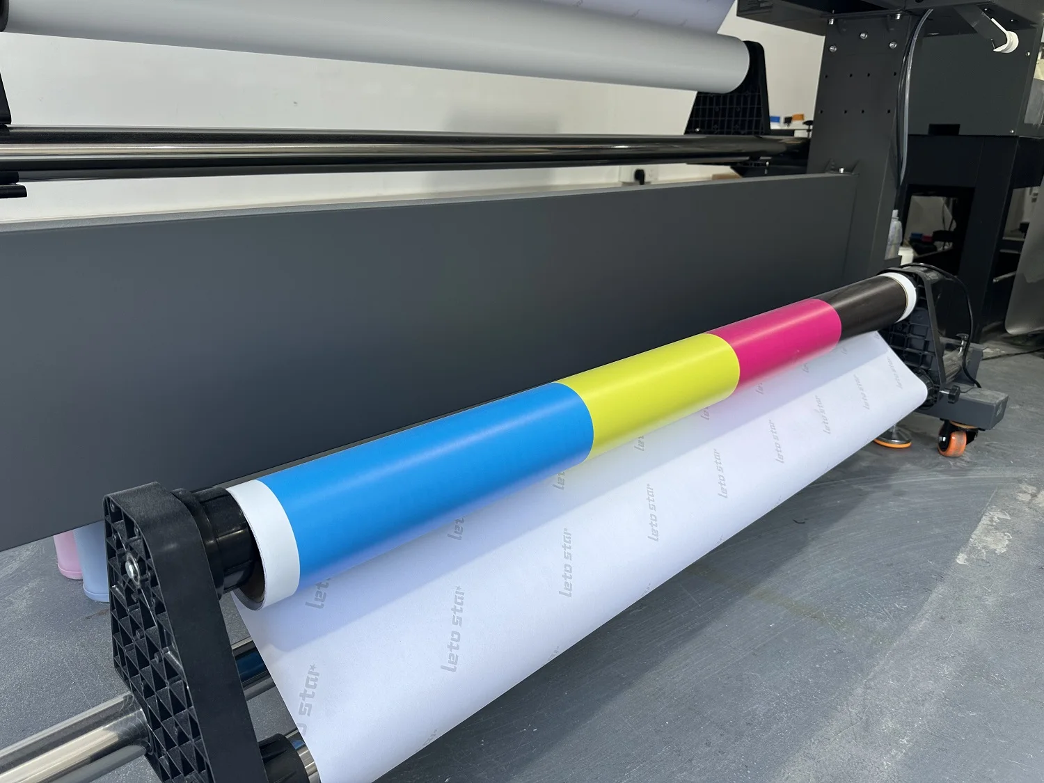 large format 1.9m XP600/i3200 eco solvent printer and cutter digital Inkjet pvc vinyl flag banner wallpaper printing machine