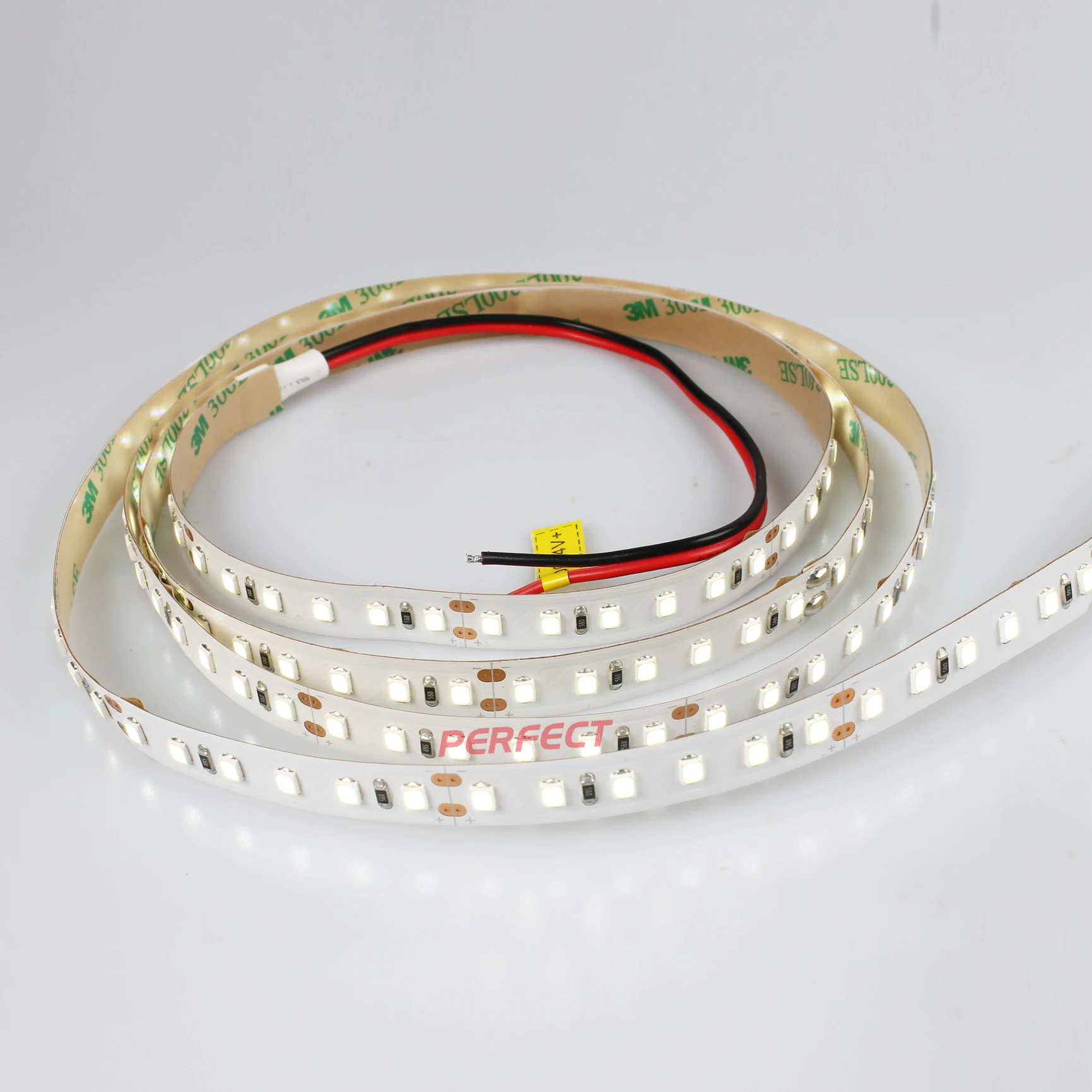  Гибкая СВЕТОДИОДНАЯ лента SMD 2835 с высокой эффективностью 24 В постоянного тока теплый белый