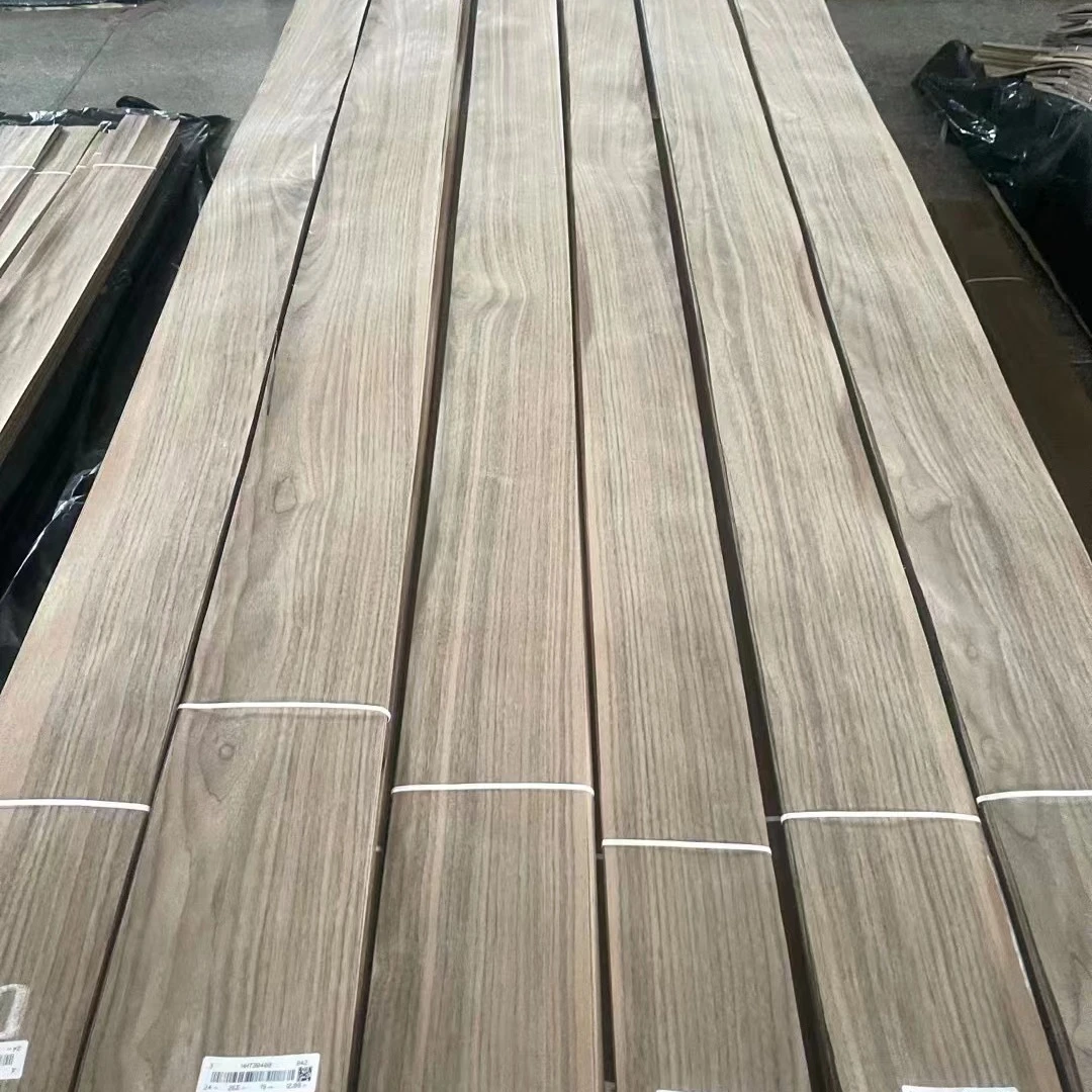 Natural Walnut Figured Wood Veneer for Wall Panel Furniture