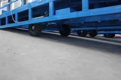 Portable loading dock ramp mobile container loading and unloading forklift work platform