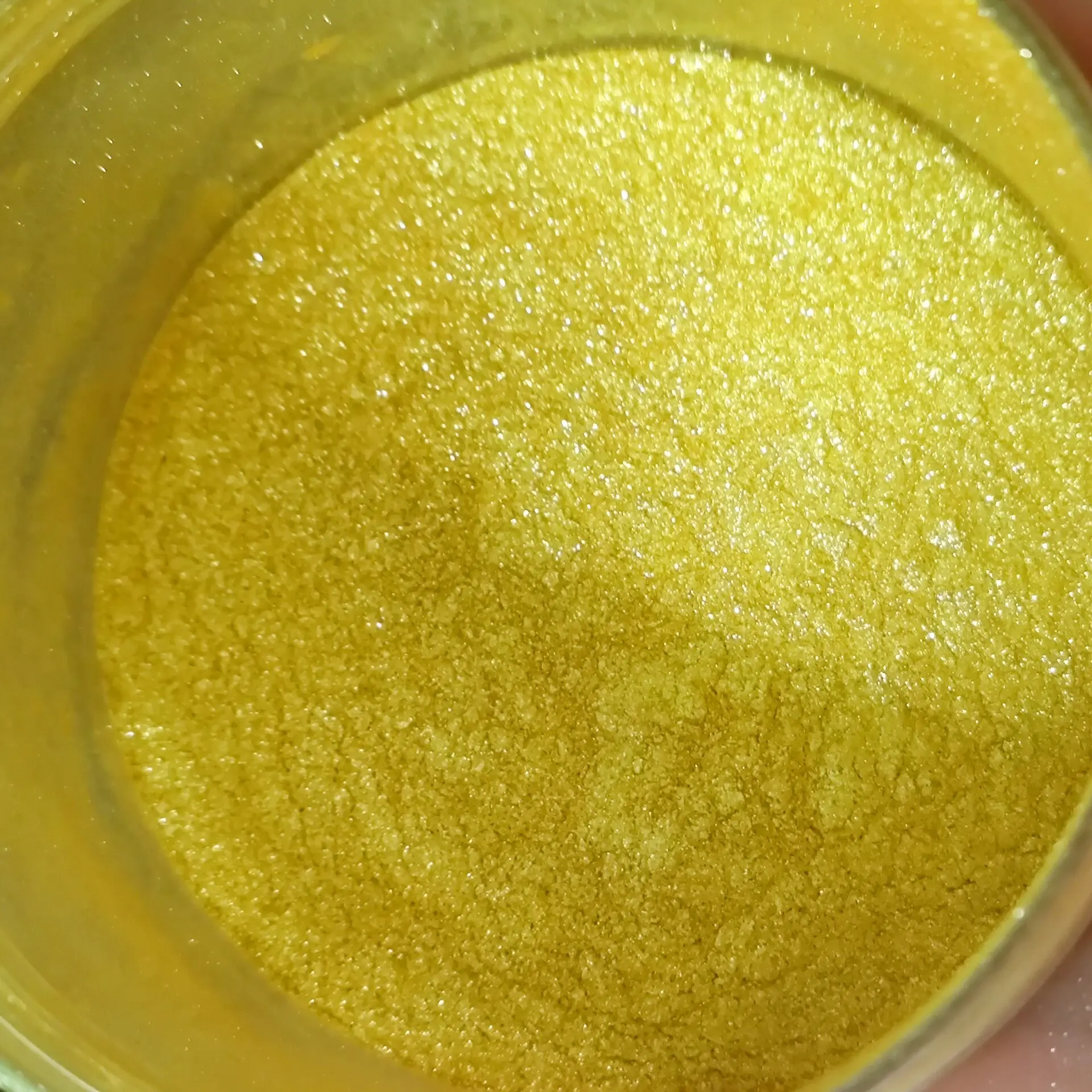 China supplier synthetic mica crystal metallic super bright size 200mesh solar pearl  pearlescent pigment gold powder Code 9315