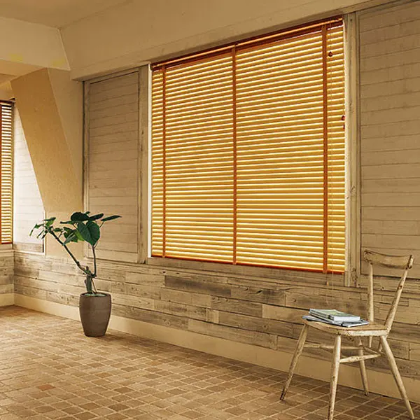 Smart control battery room darkening wood blindssmart automatic electronic motorised mini window wood venetian blinds shades