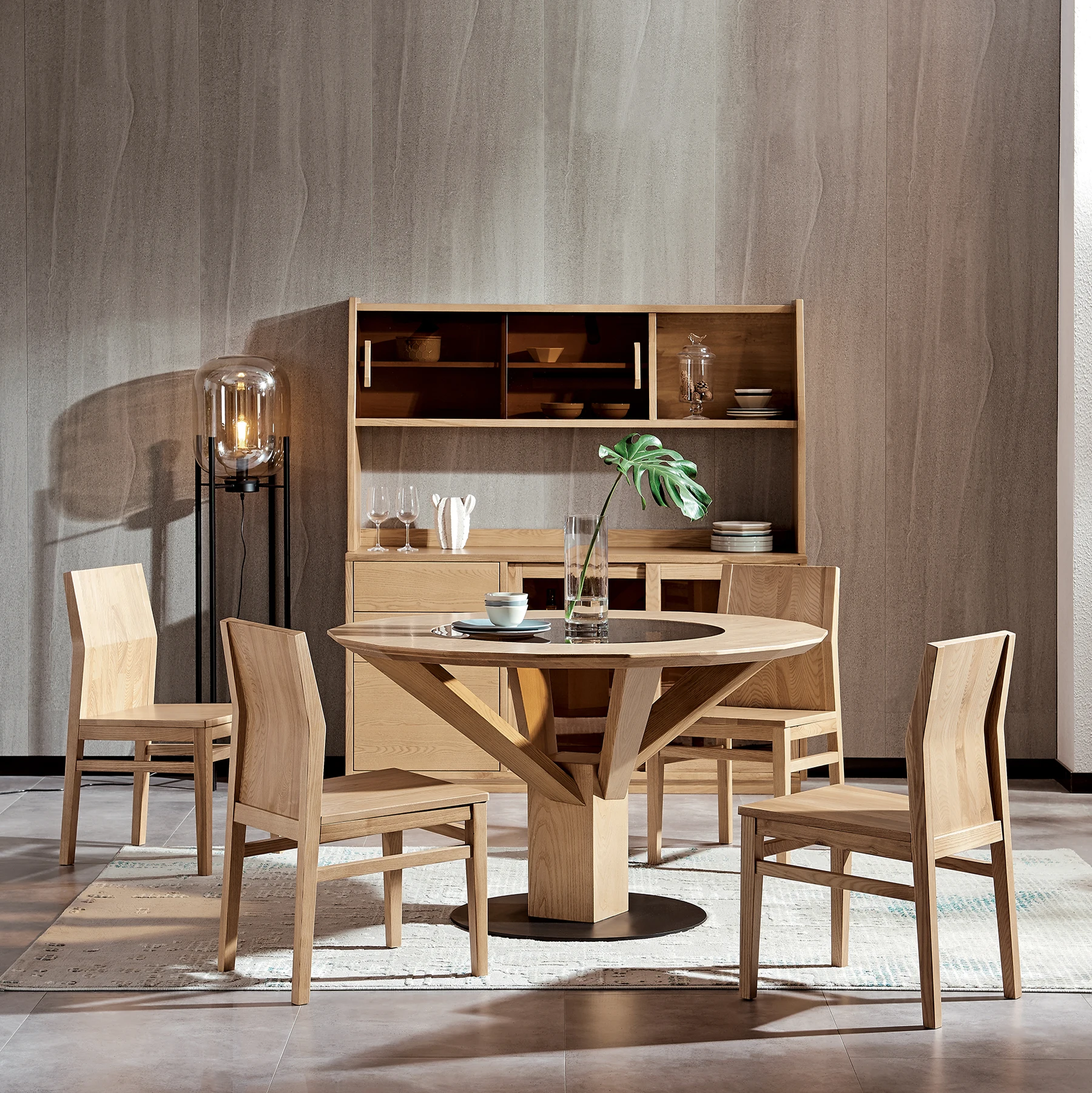 Luxury Solid Ash Lumber Wood Dining Table With Glass Table Top Modern Style Round Dining Room Table and 4 Chairs Natural Wooden