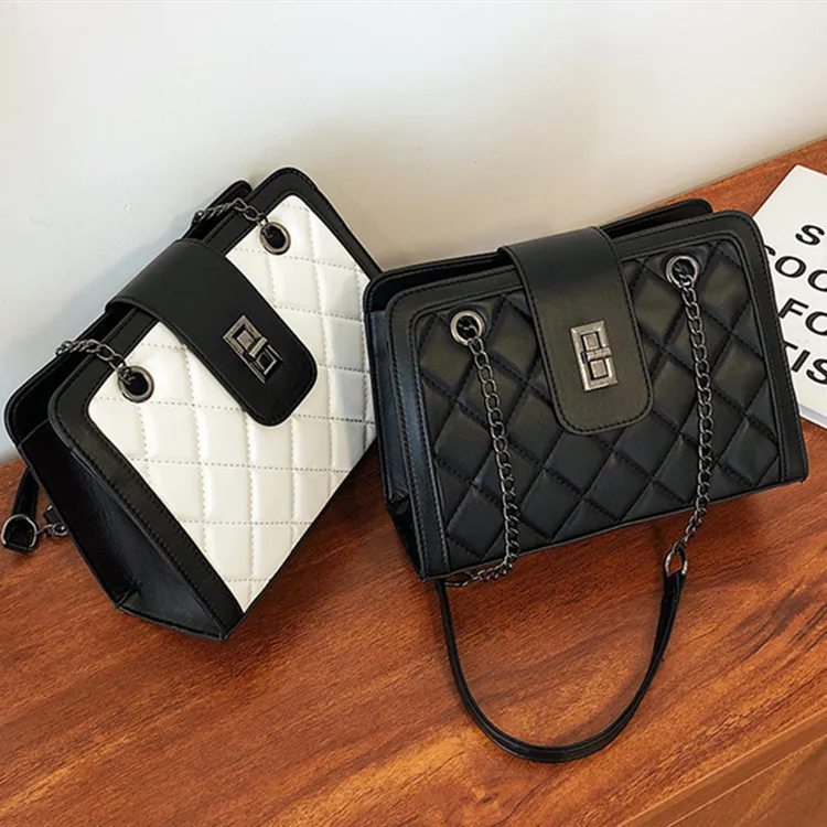 China Market Bulk Wholesale Ladies Tote Bag Large Capacity Trendy Chains Bags Luxury Handbag For Women Famous Brands