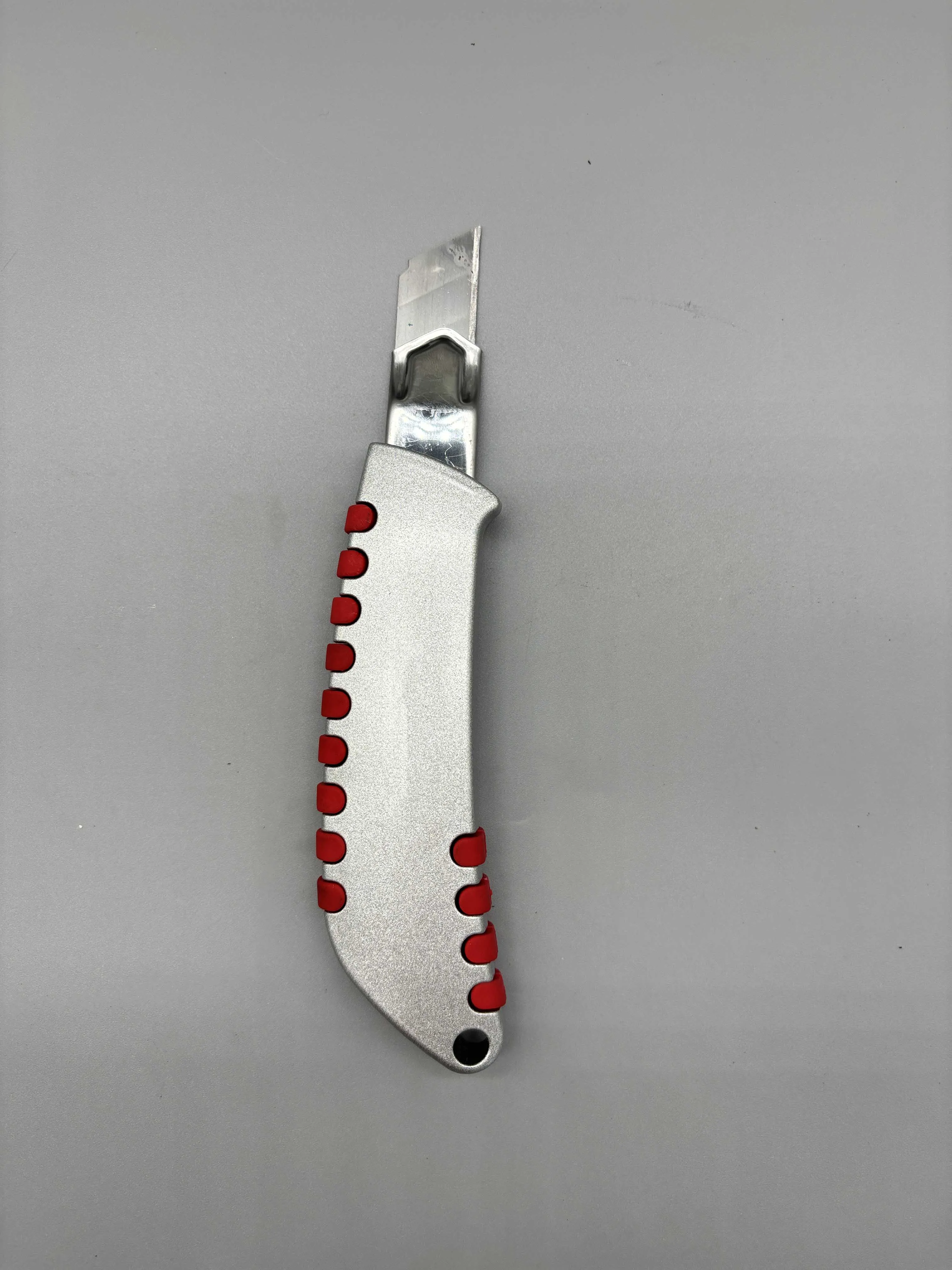 Rubber Handle Aluminum Shell Retractable Blade Knife Quick Change Knife Utility knife for Pipe Cutter Box Cutter