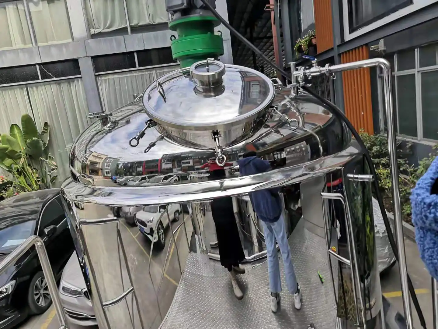 Food Standard mirror polishing ketchup / mayonnaise vacuum emulsifying mixer for food production 100L 200L 300L 400L 500L