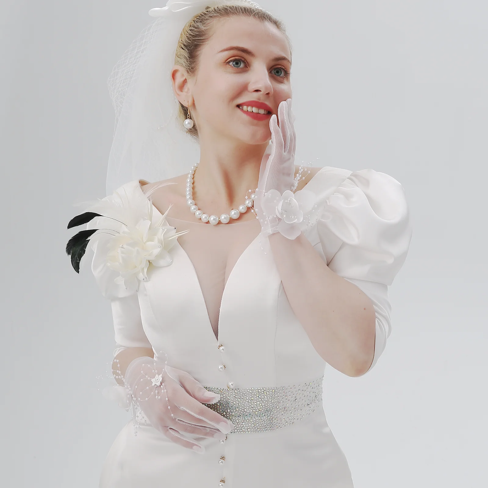 Hot Sale Bridal Wedding Lace Gloves White Women Wedding Accessories Elegant White Bride Party Mesh Gloves Dress