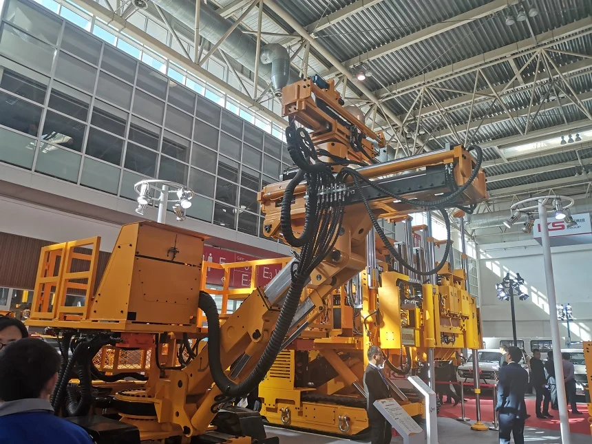 hydraulic rotary cylinder hydraulic tilt actuator for excavator turning device