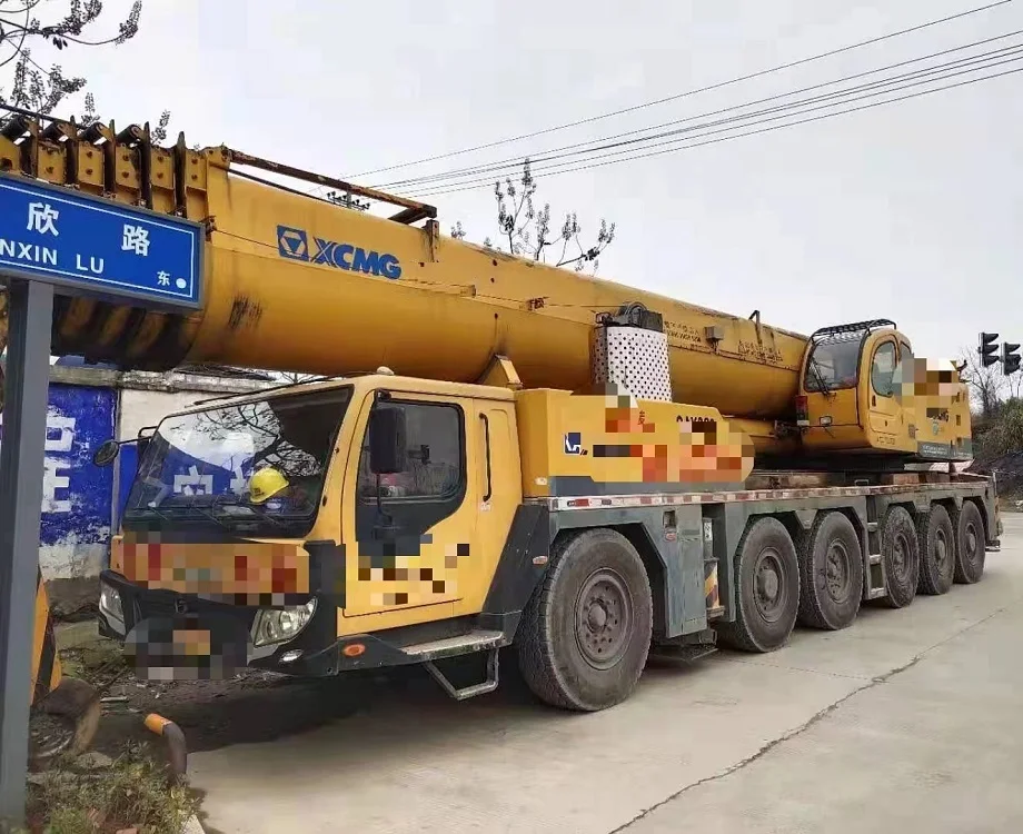 Used XC MG Truck Crane 200Ton QAY200 Second Hand Truck Crane