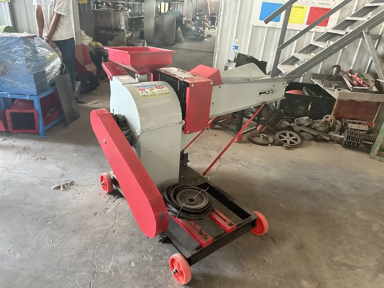 Corn wheat straw hay feed silage shredder chaff shredder making chaff cutter grass straw forage chopper feed processing machine