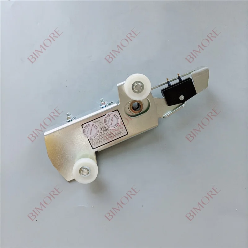 Elevator Landing Door Lock Device for K200 K300 Elevator Spare Parts