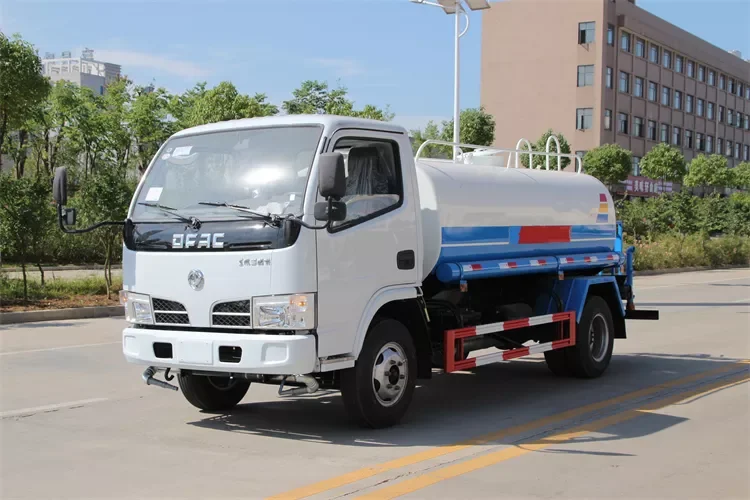 dongfeng water tank truck for sale in dubai 10000 liter water tank truck ISUZU Brand