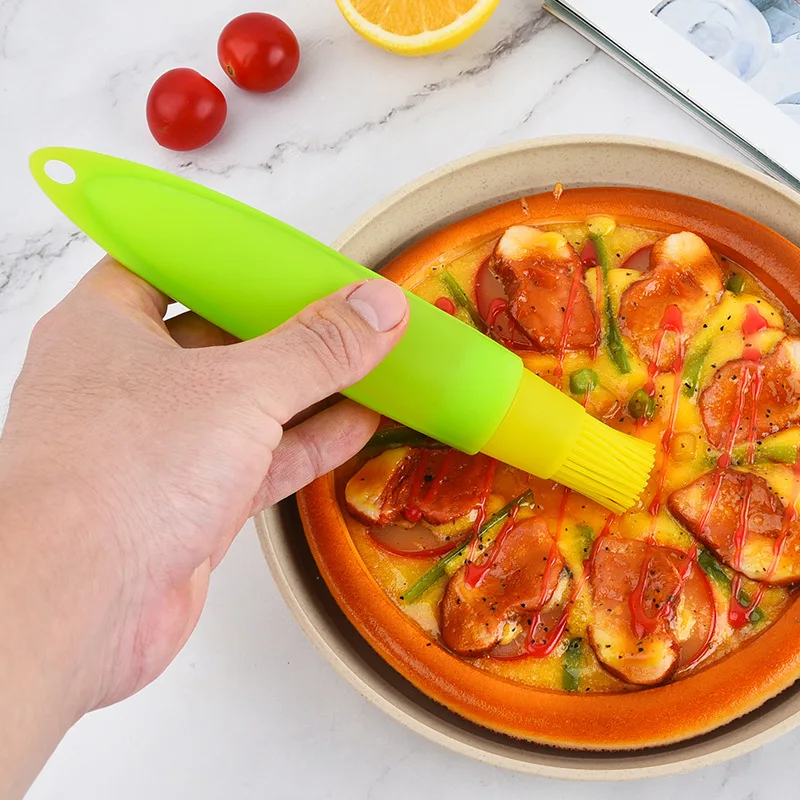 New Portable Oil Bottle Barbecue Brush Silicone Kitchen BBQ Cooking Tool Silicone Brush for Cooking Multipurpose Oil Brush