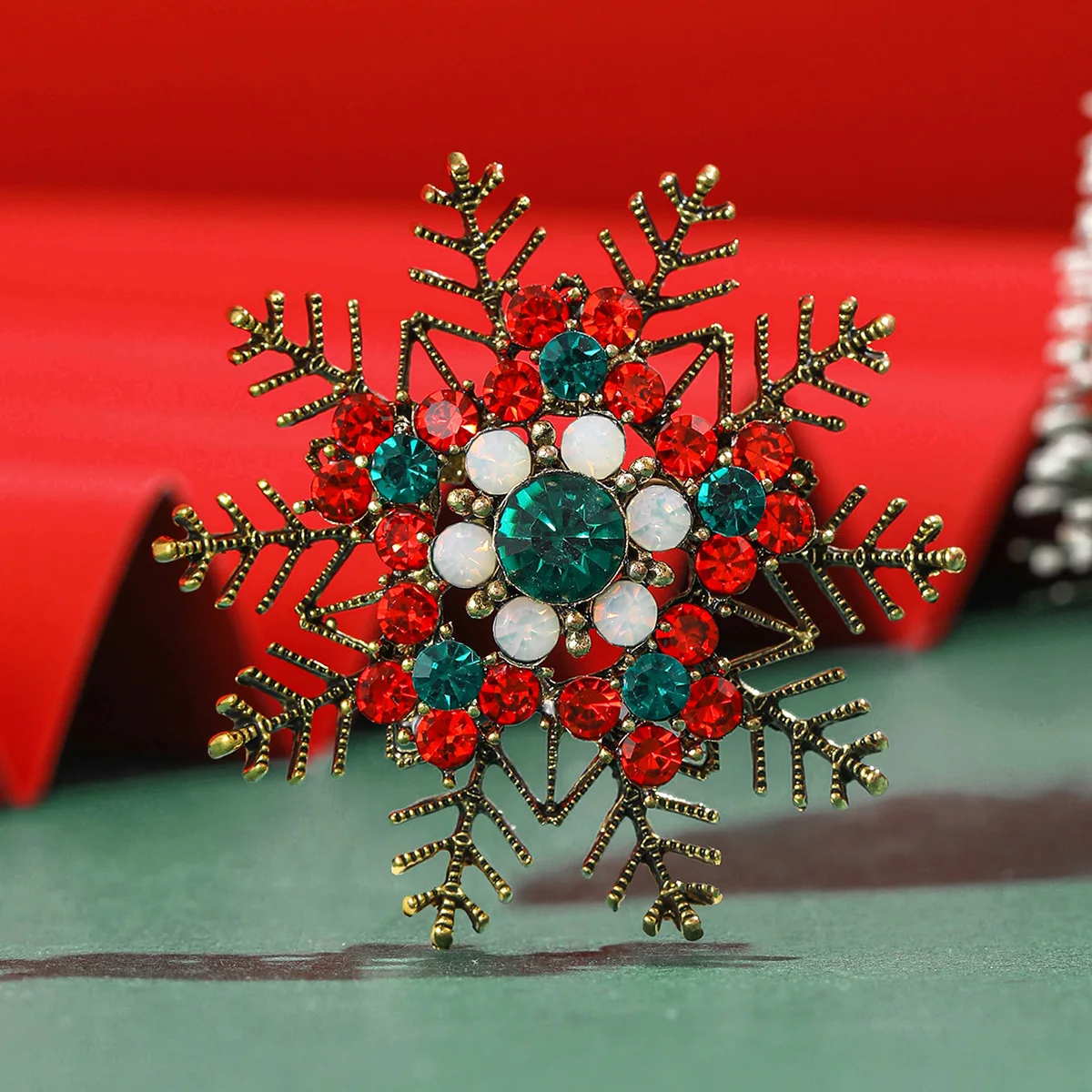 Hot Sell Fashion Diamond Rhinestone Beautiful Crystal Rose Flower Brooch Set For Women Girls Ladies Suit