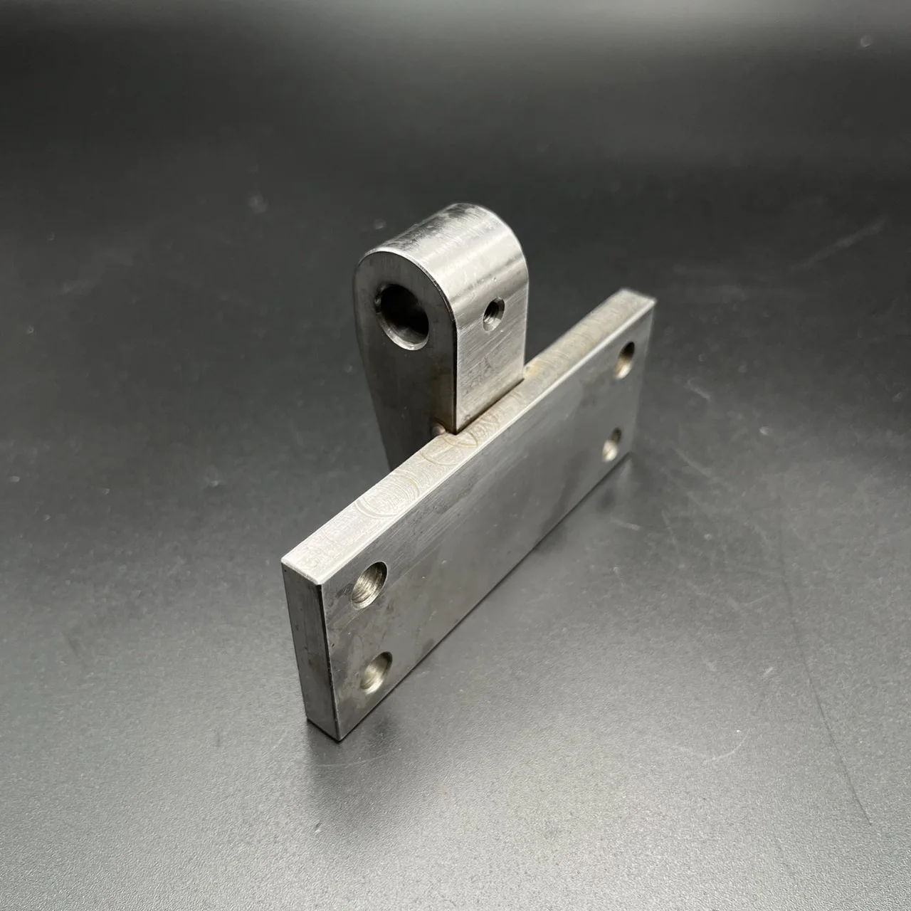 Высокое качество S45C из нержавеющей стали CNC фрезерный обрабатывающий центр на заказ гаджет для сварки и оборудования большой экспорт
