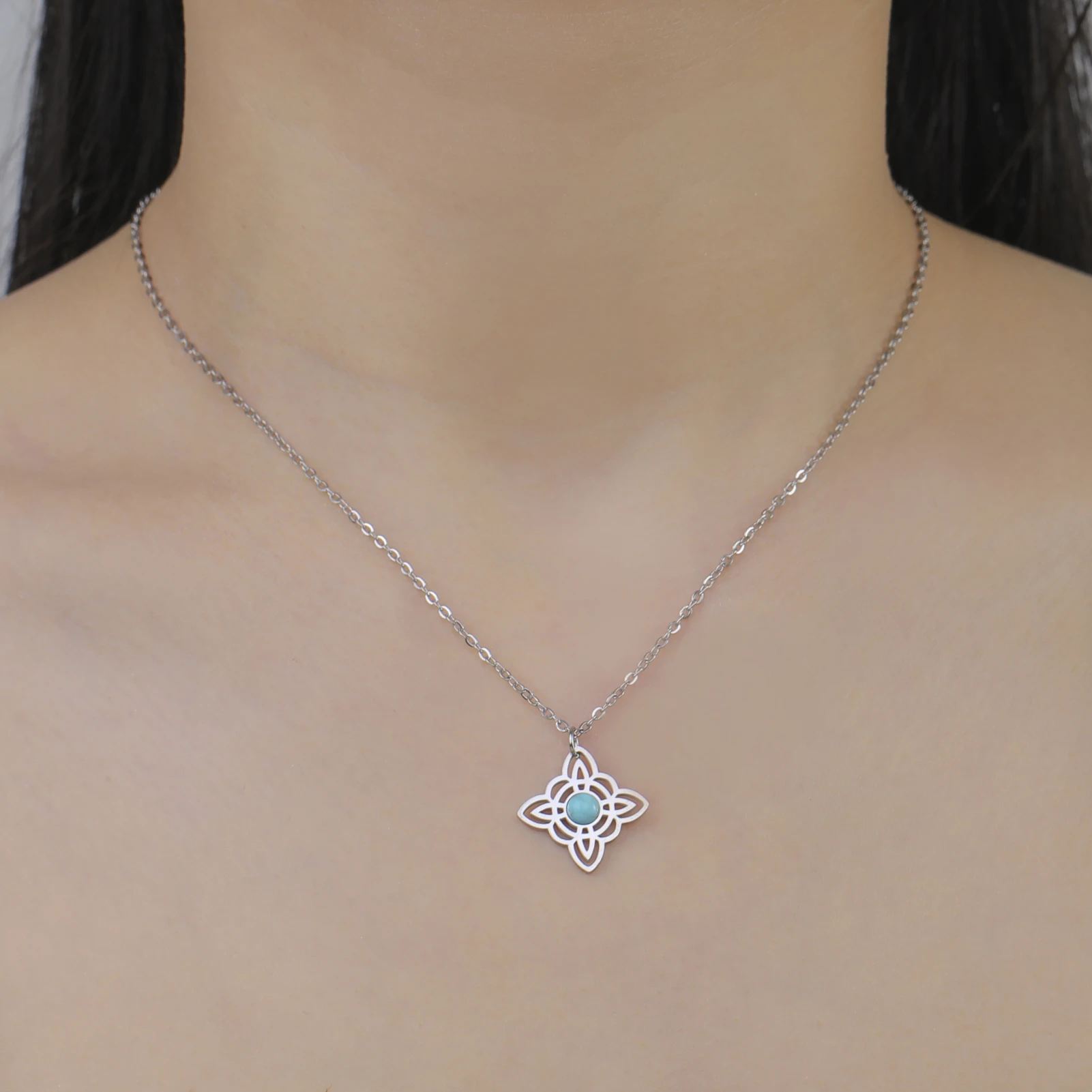 Classic Witch Knot Necklace for Women Irish Celtic Knot Trinity Good Luck Charm Wiccan Symbol Stainless Steel Jewelry