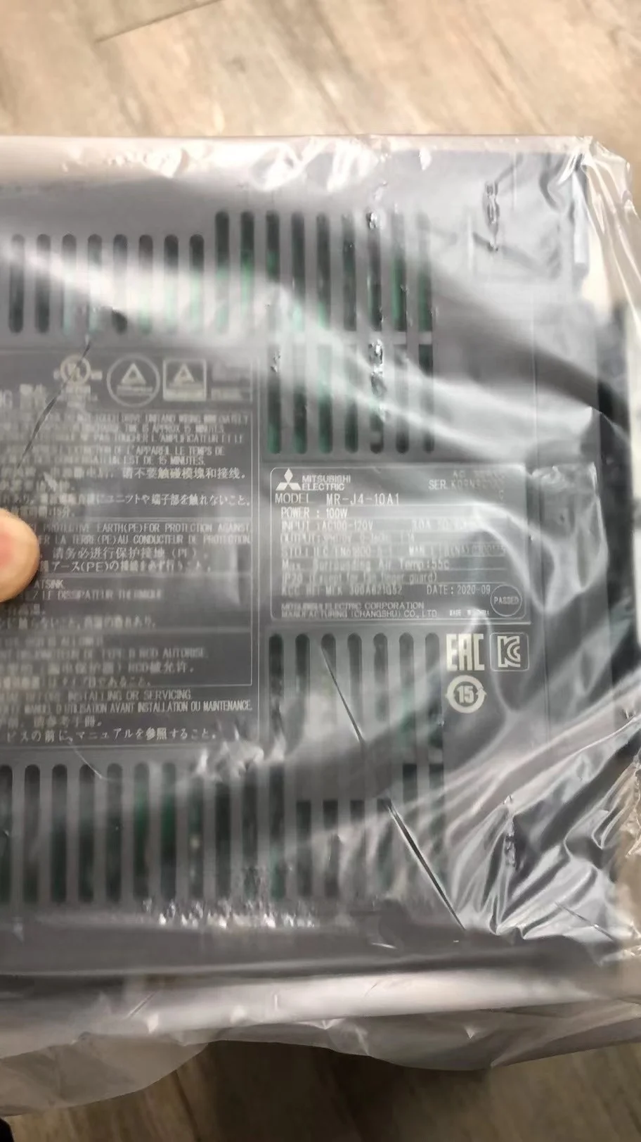 Оригинальный Mitsubishi MR-J4-10A1100w Сервопривод переменного