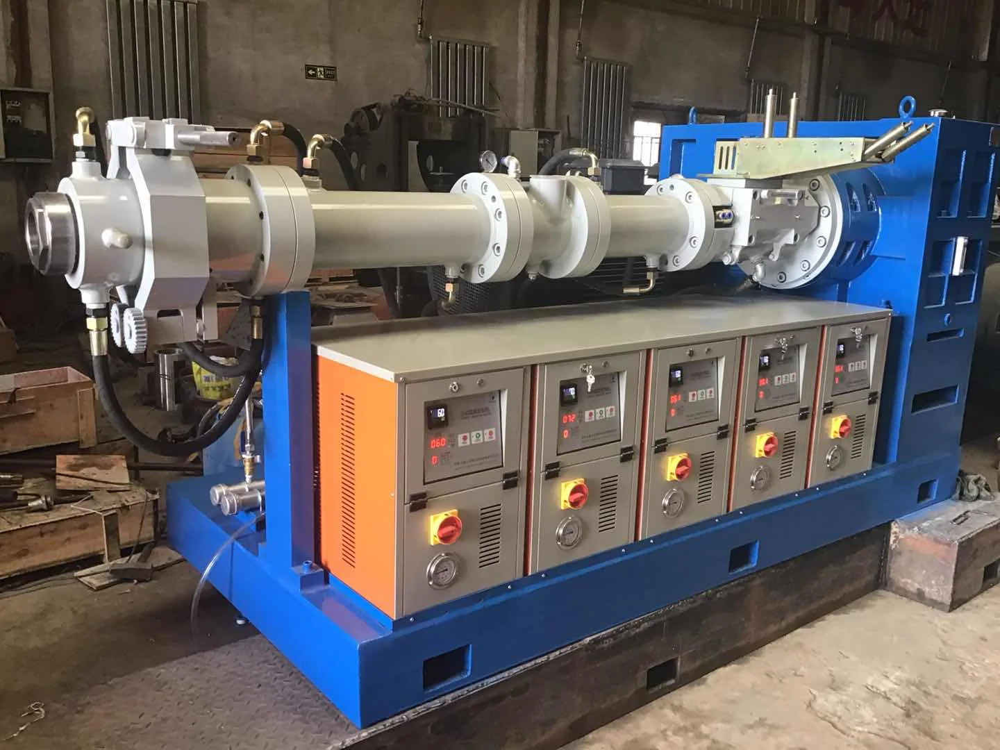 pin barrel cold feed rubber extruder / high quality rubber hose extruder production line