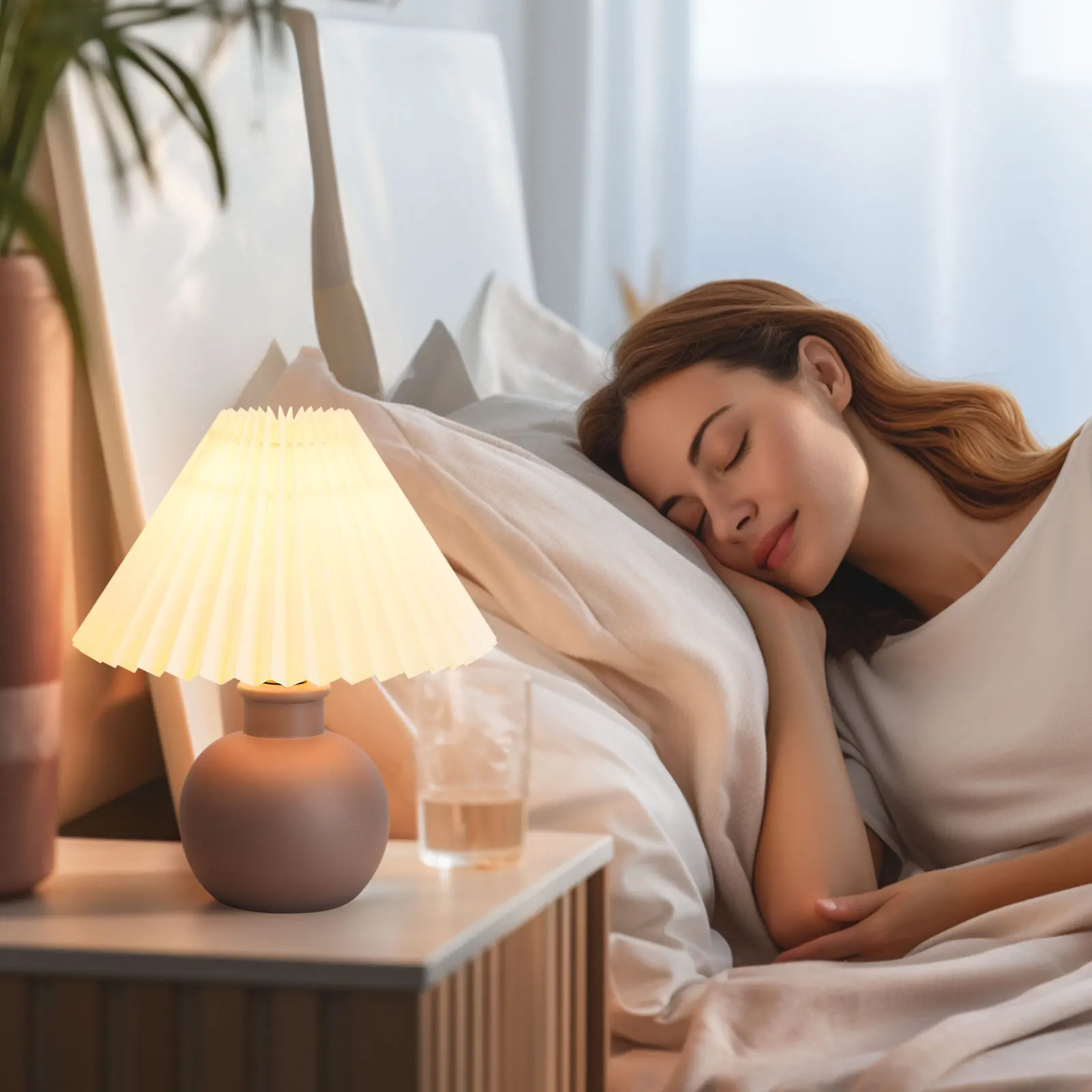 Nordic Creative Ceramic Base small Table Lamp, Simple Atmosphere Decoration Night Light  For Bedroom Decoration