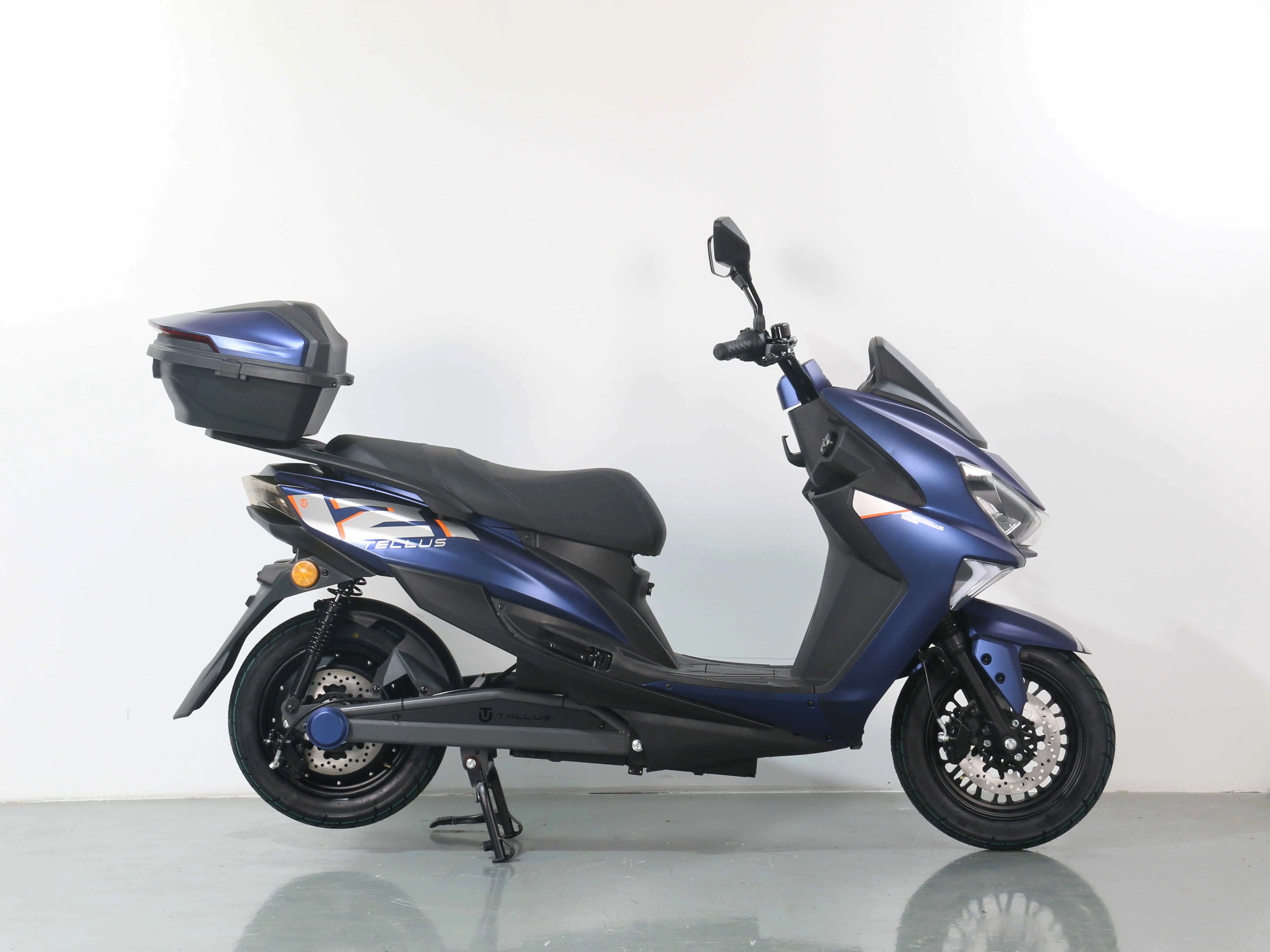 New Desgin Ckd Skd 60-80km 300km Long Range Fast Electric Moped E Smart Scooter Cheap Fatbike 60v Classic Body Ev Ecc Motorcycle