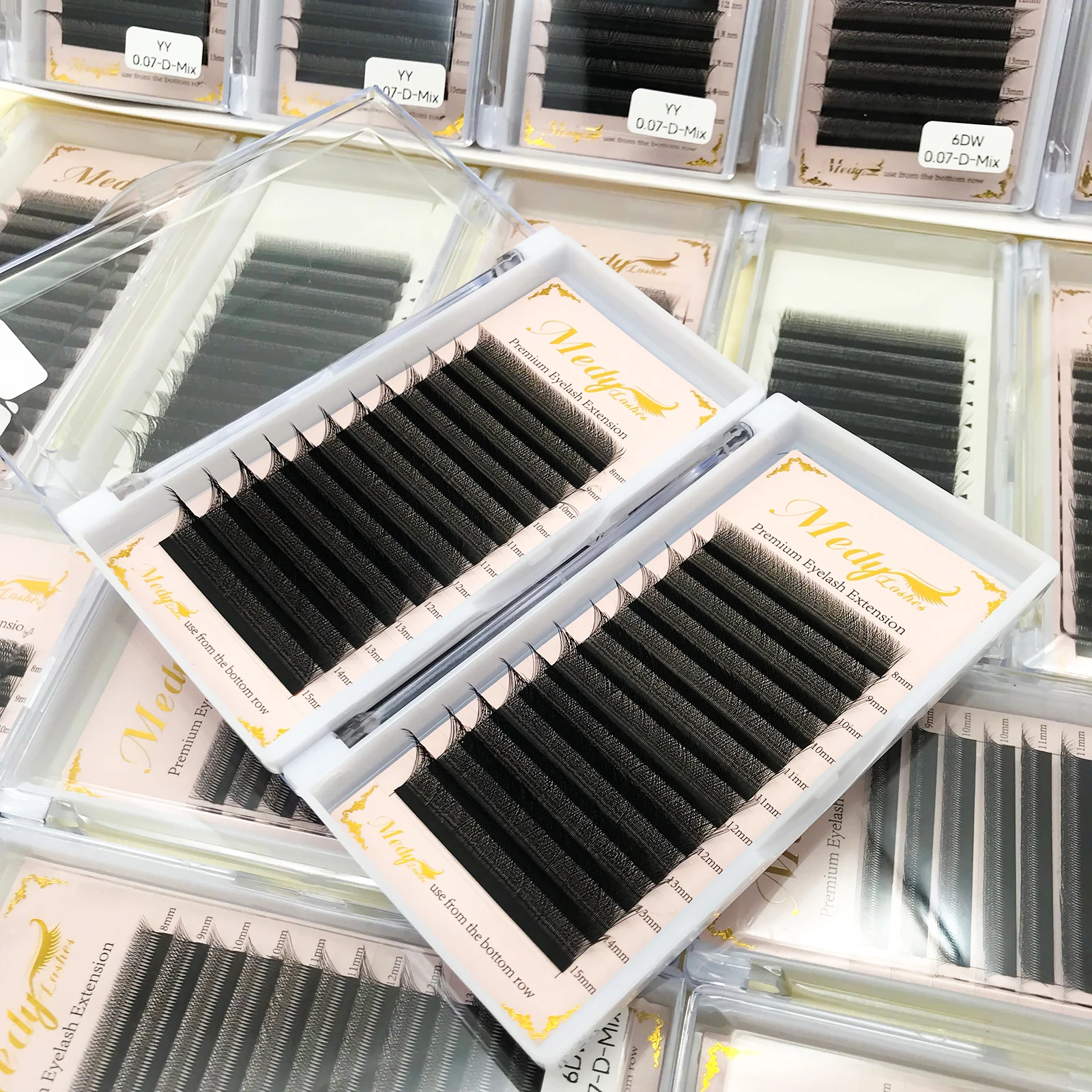 Wholesale W V Y Shape Volume False Lash Extension Private Label Russian Mink Matte Black YY W Weave Clover Eyelashes Extensions