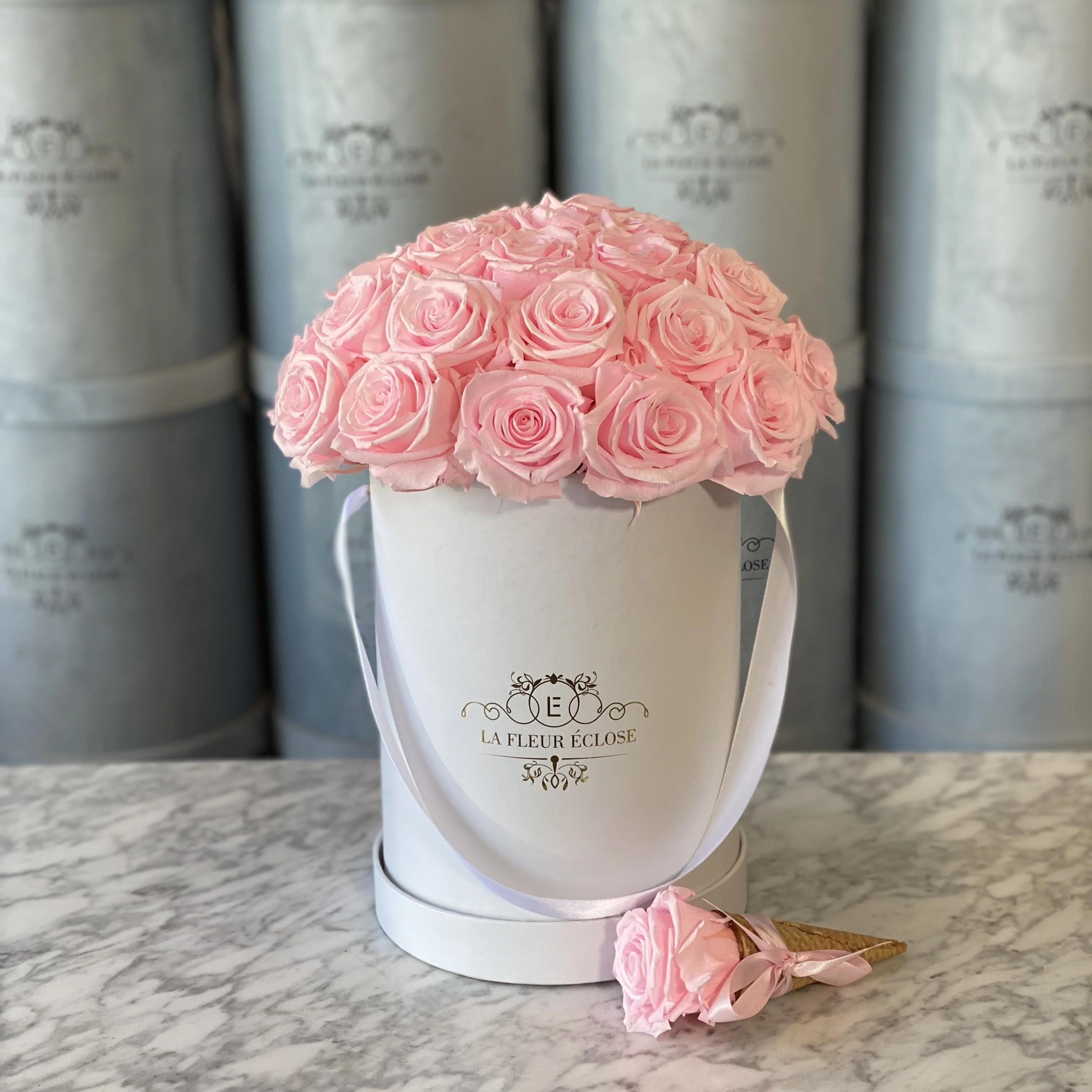 Customized Package Round Hat Square Velvet Heart Shape Luxury Preserved Gift Roses Flower Box