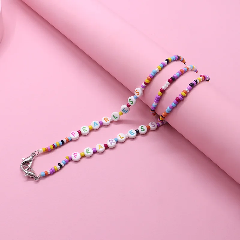 2022 богемный маскирующий держатель акриловые цветные буквы бесстрашные бусины детский шнурок для защиты от потери цепочки