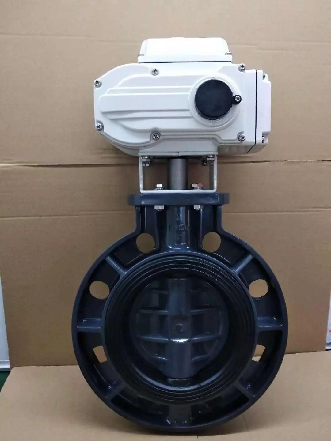 
UPVC double union thread DC 24V normally close motorized PVC plastic ball valve 