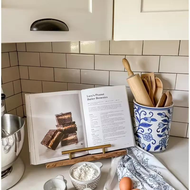 Kitchen Wooden Cookbook Stand Recipe Book Holder with Wood Cutting Board Design Cookbook Holder for Countertop Display