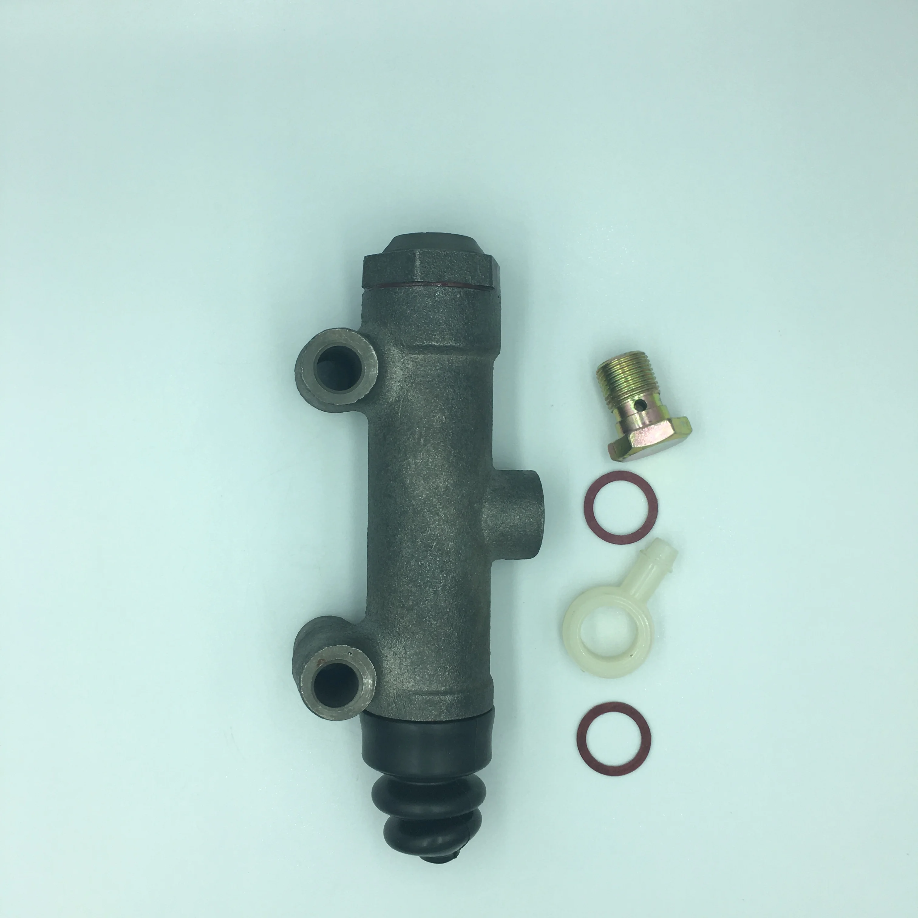 Manufacturers sell high quality auto parts brake master pump or hydraulic brake master cylinder BJ130