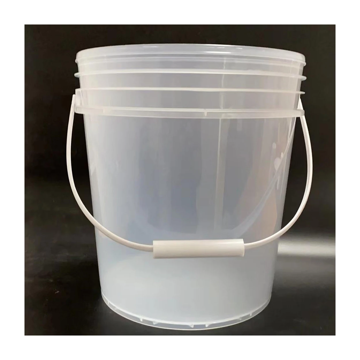 high quality water barrels Transparent wholesale Large pails lid Round sales plastic buckets plastic pails