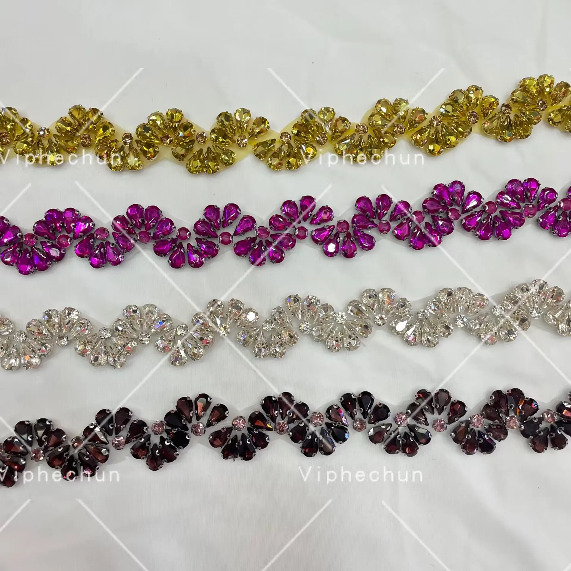 Beautiful pattern wholesale crystal rhinestone chain trimming