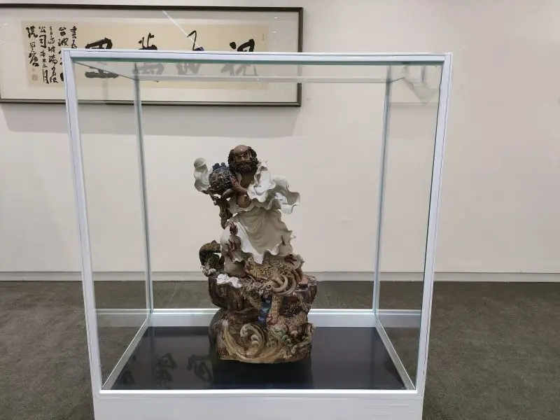 Low Reflection Glass UV70 2mm UV-Blocking Anti-Reflective Glass AR Coated Glass for Solar Panels