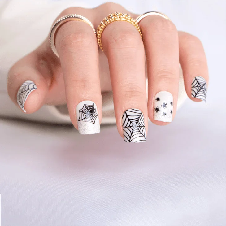 2024 New Fake Art White Stick Senboma Color Press On Manicure Nails And False Eeyelashes