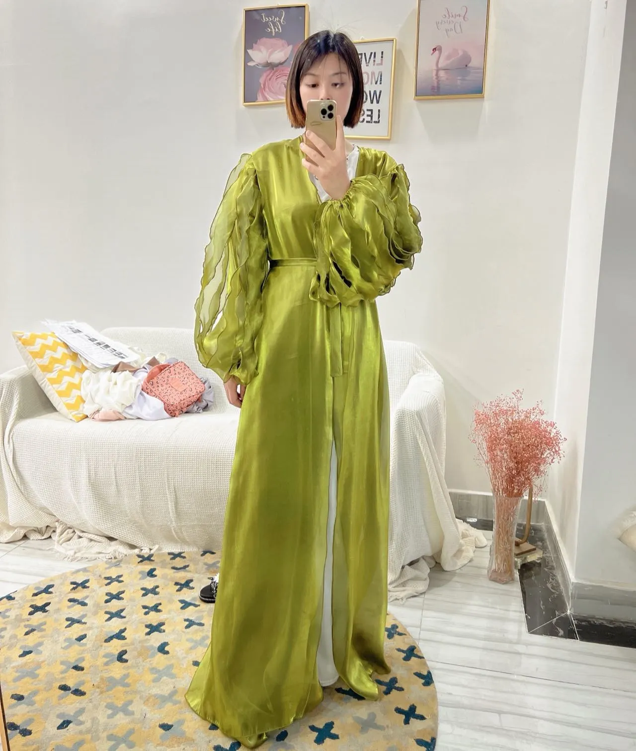 New Middle East Petal Puff Sleeve Shiny Satin Cardigan Front Open Abaya Dress Women Jilbab Robe Dubai Kaftan For Muslim