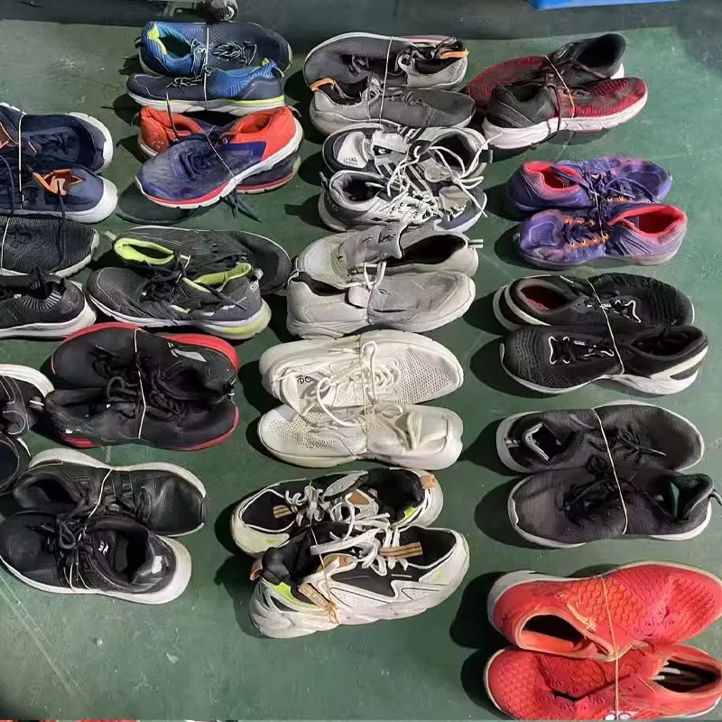 Wholesale cheap second-hand shoes for women men sports running bale sneakers unisex stock used shoes Direct from the source