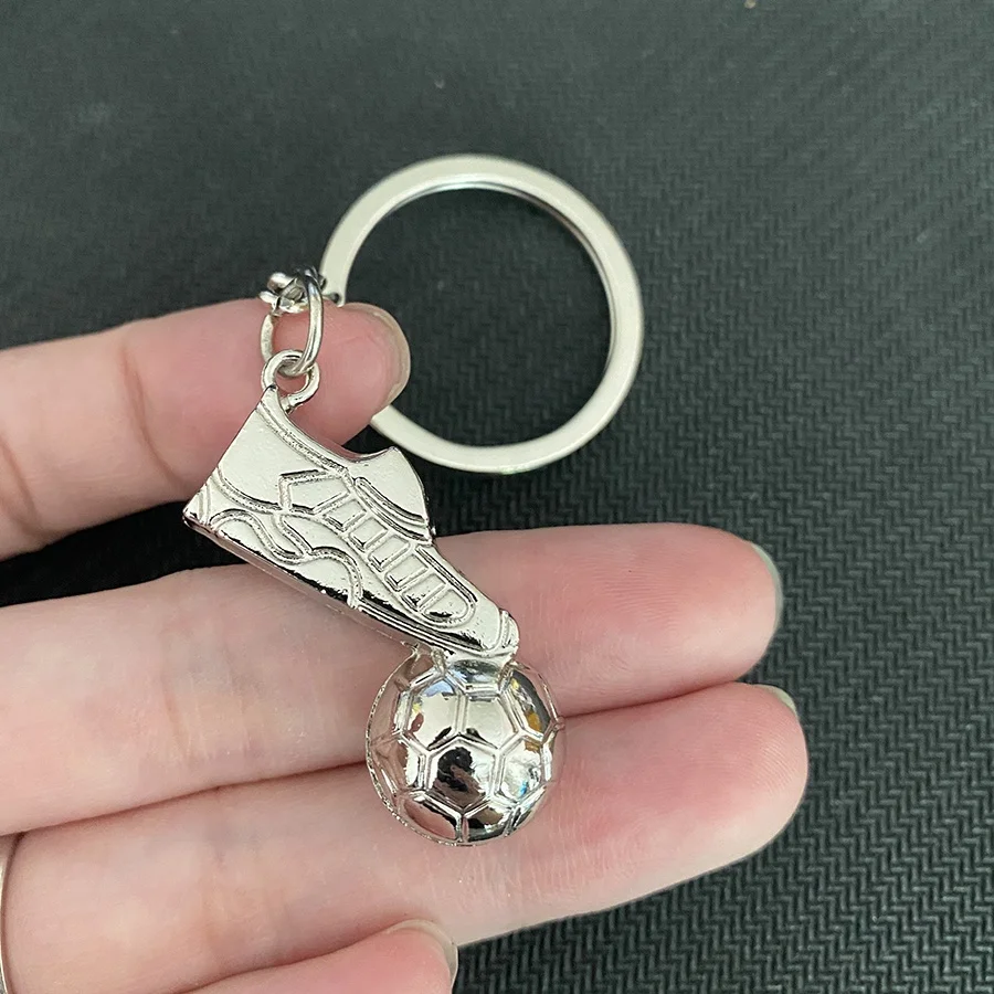 Men Football Keyring Metal Soccer Key Chian for Sports Promotional Souvenir Gifts