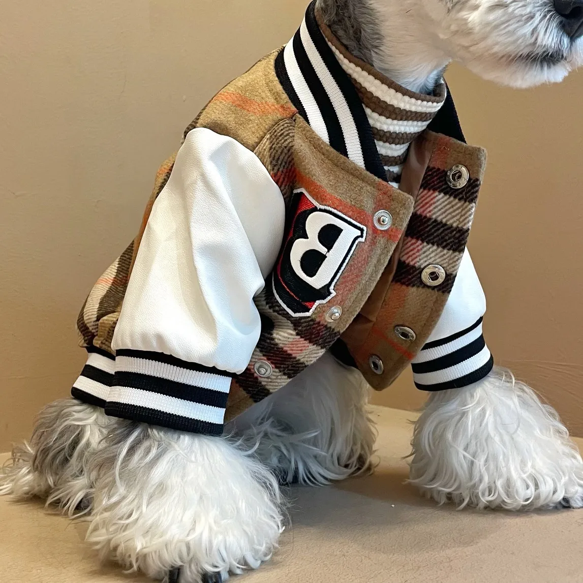 Hot Selling Brown Beige Plaid Luxury Designer Dog Coats Pet Clothes Best Seller Pet Jacket Winter Clothes For Dogs