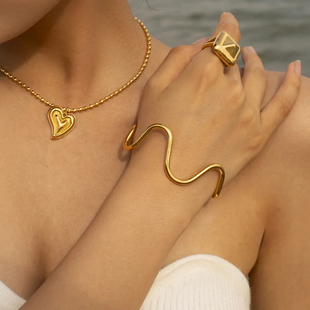 INS Minimalist Style 18k Plated Jewelry Stainless Steel Bracelet Thin Line Open Bracelet PVD Gold Plated Twisted Bracelet Femme