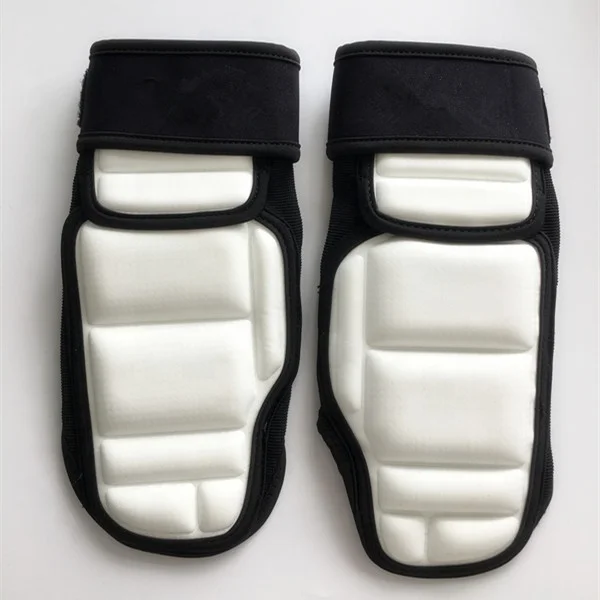 
Wholesaler new design taekwondo gloves electronic chips foot protector for taekwondo 